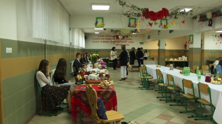 SP-T-goborze-Certyfikat-liwkowej-Szko-y-12-.JPG