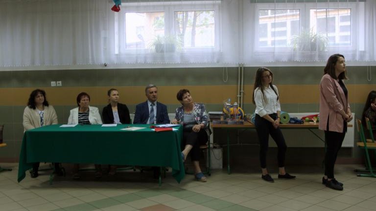 SP-T-goborze-Certyfikat-liwkowej-Szko-y-28-.JPG