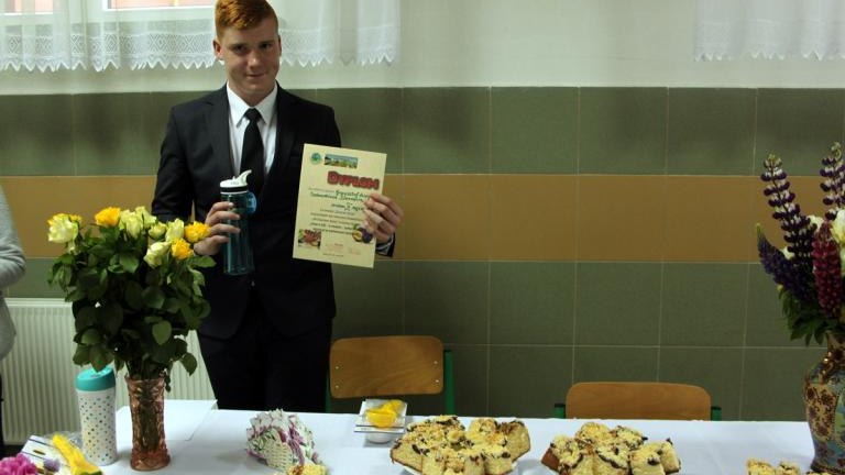 SP-T-goborze-Certyfikat-liwkowej-Szko-y-55-.JPG