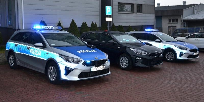 Nowy radiowóz zasilił tabor Policji w Łososinie Dolnej!