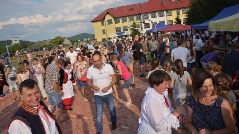 IV-Przegl-d-Folkloru-S-decczyzny-2018-15-.jpg
