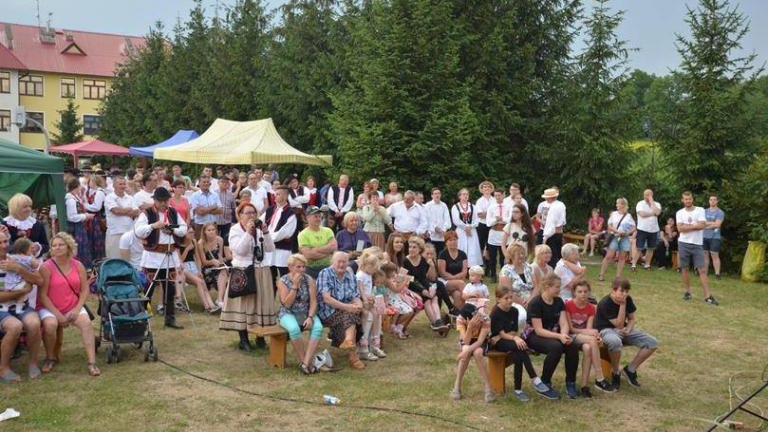IV-Przegl-d-Folkloru-S-decczyzny-2018-2-.jpg