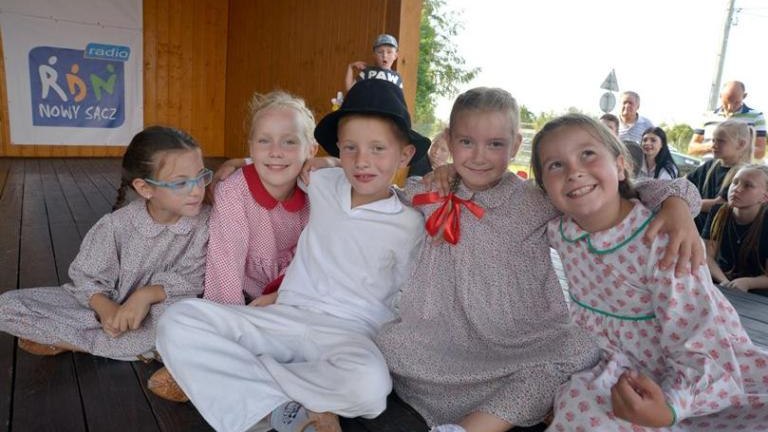 IV-Przegl-d-Folkloru-S-decczyzny-2018-22-.jpg