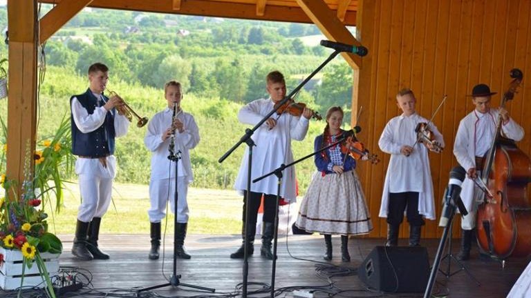 IV-Przegl-d-Folkloru-S-decczyzny-2018-33-.jpg