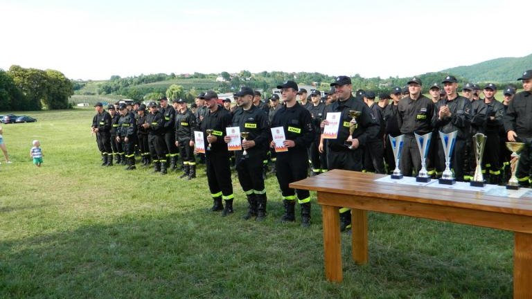 Gminne-Zawody-Sportowo-Po-arnicze-2018r.-ososina-Dolna-128-.JPG