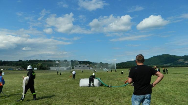 Gminne-Zawody-Sportowo-Po-arnicze-2018r.-ososina-Dolna-13-.JPG