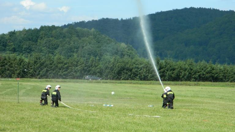 Gminne-Zawody-Sportowo-Po-arnicze-2018r.-ososina-Dolna-63-.JPG