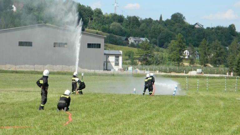 Gminne-Zawody-Sportowo-Po-arnicze-2018r.-ososina-Dolna-7-.JPG