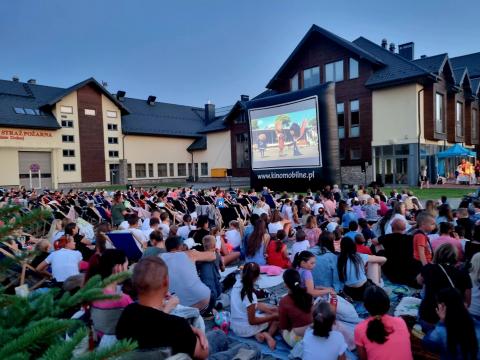 Letnie kino plenerowe
