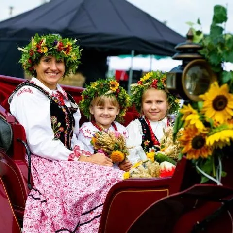 Zapraszamy do obejrzenia Fotorelacji z Łososińskiego Święta Plonów