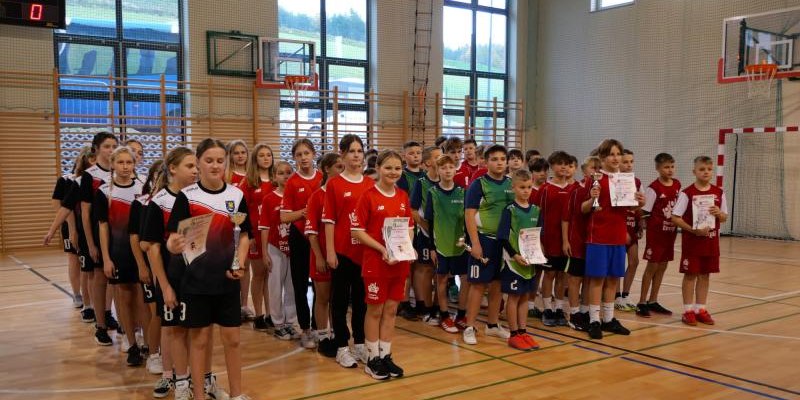 Międzygminne Igrzyska Dzieci w piłce koszykowej w Szkole Podstawowej w Rąbkowej
