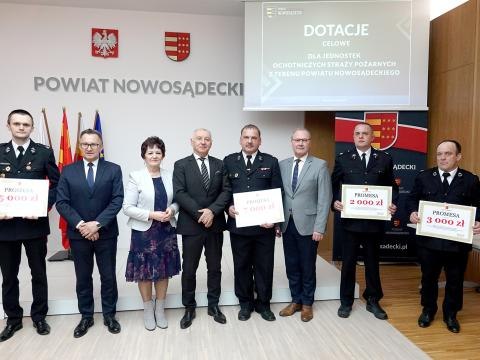 Dotacje dla naszych Ochotniczych Straży Pożarnych od Powiatu Nowosądeckiego