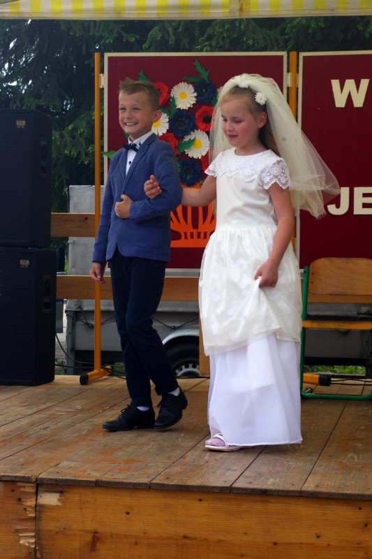 PIKNIK RODZINNY w Łososinie Dolnej 26.05.2019r.  (41).JPG